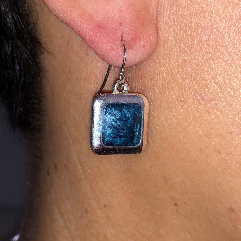 JCPenney blue marble swirled earrings